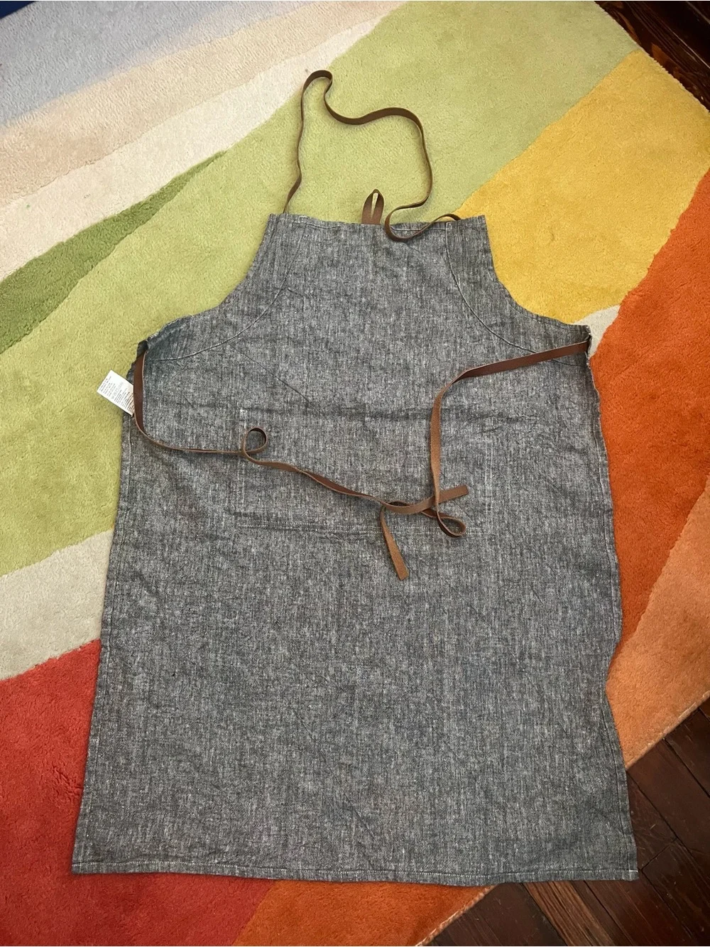 100% Cotton Chambray Apron with Pocket and Adjustable Neck with Long Leather Tie